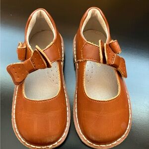 L'Amour Brown Kids Dress Shoes with Bow
